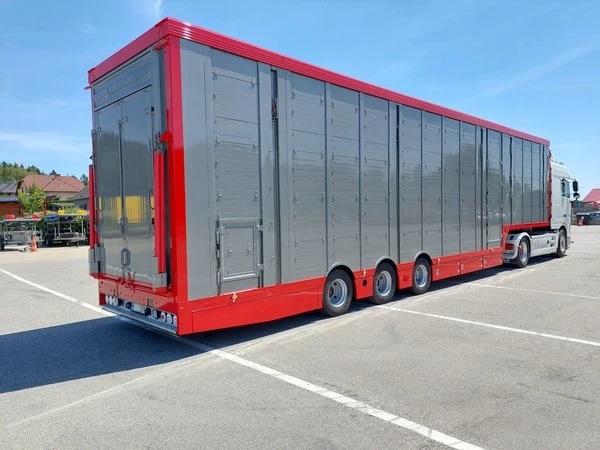 Animal transport in style